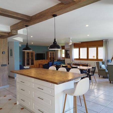Villa San Lure Jaca Eksteriør billede